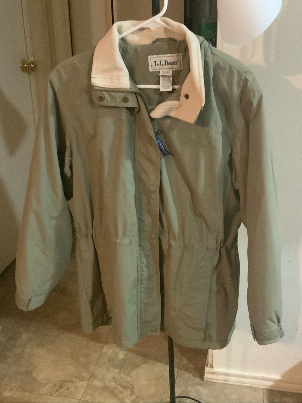 L.L.Bean Hooded Jacket pale Green Nylon Shell Full Zip Button women’s petite S